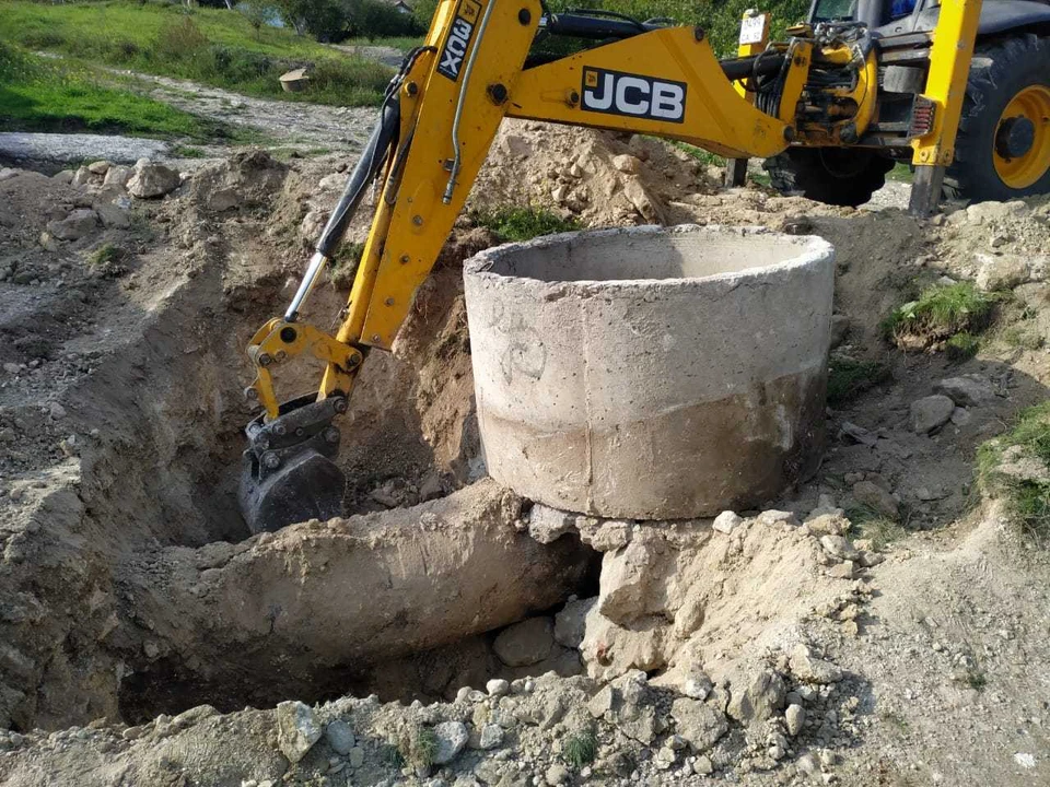 Ремонт водопровода в п. Октябрьский