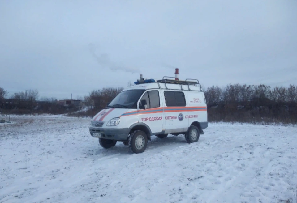 В Квартире был обнаружен труп молодого мужчины. Фото: Кунгурская служба спасения.