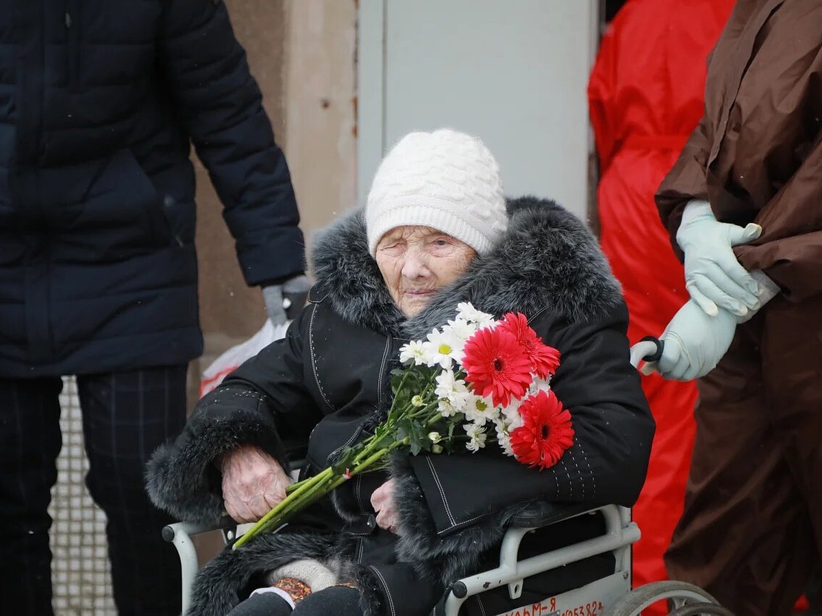 Будем жить»: в Красноярске выписали 101-летнюю пациентку, победившую  коронавирус - KP.RU