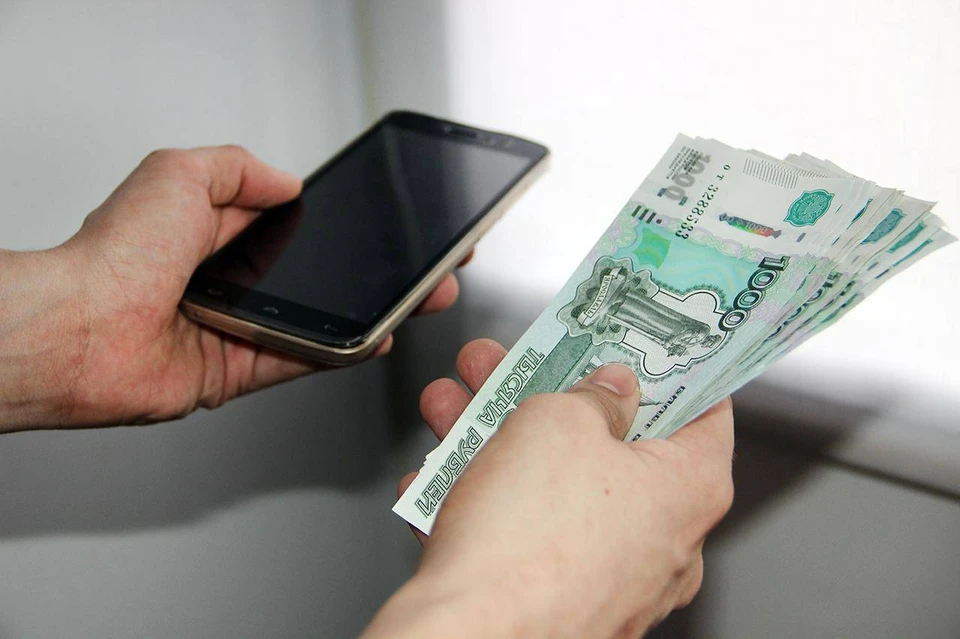 Злоумышленники по телефону продолжают обманывать жителей Томской области.