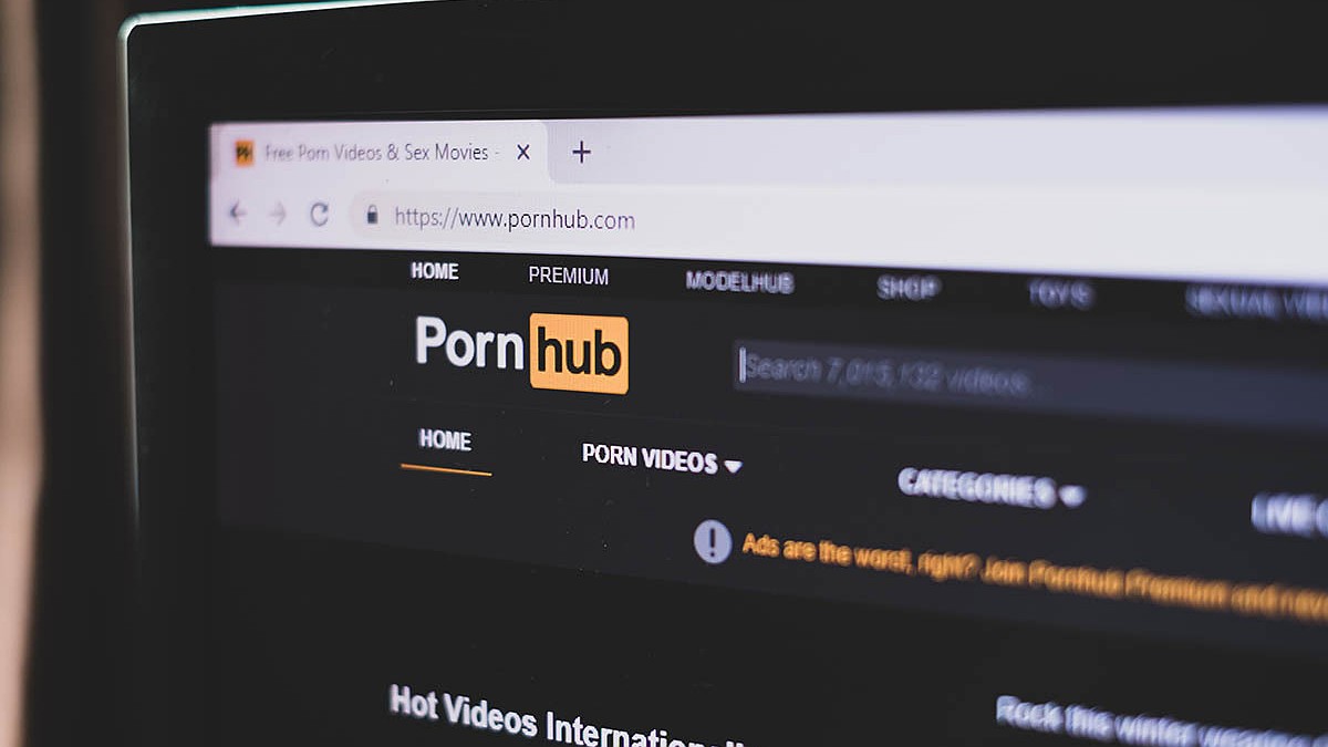 PornHub оказался в центре скандала - KP.RU