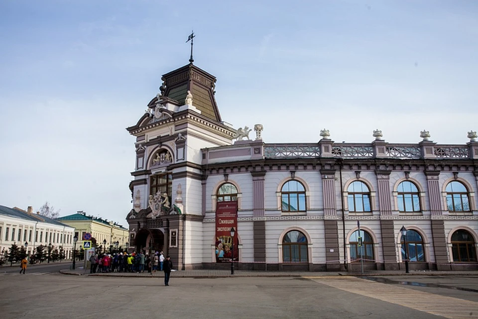 “Качели” будут размещены во внутреннем дворе Национального музея Татарстана со 2 по 10 января будущего года.