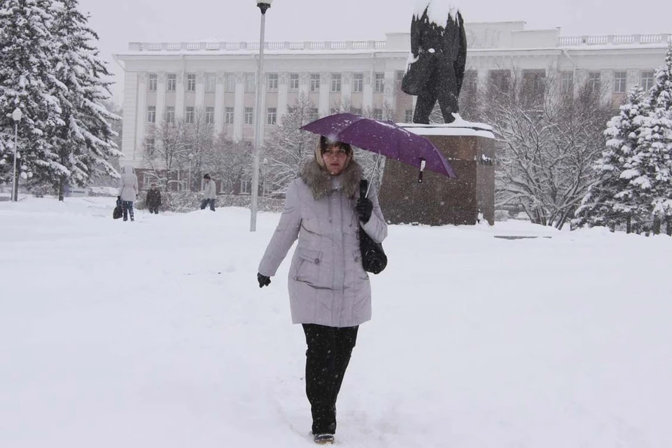 На дорогах местами сильная гололедица