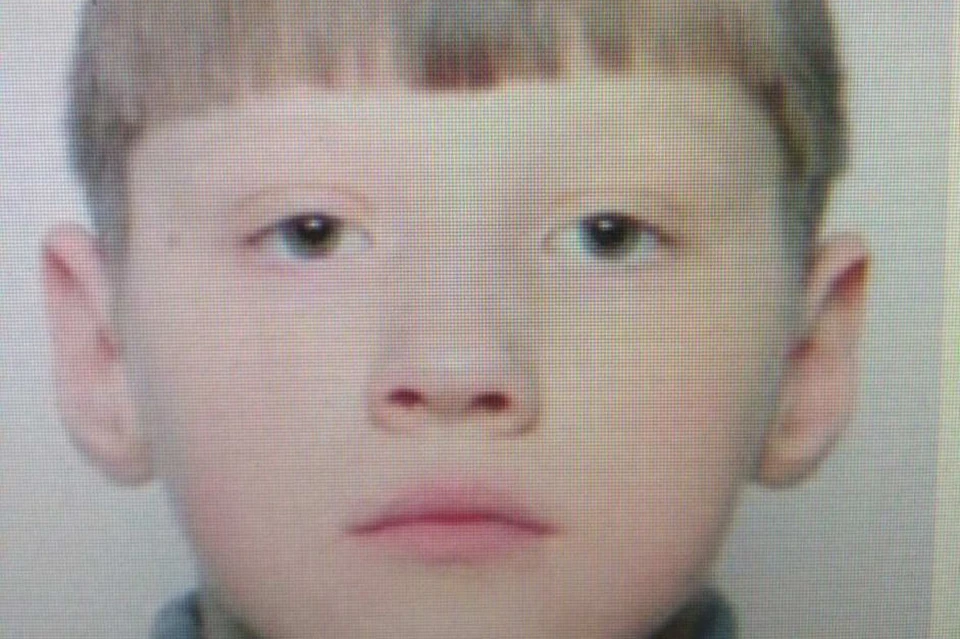 Состояние 11 летнего. 11 летнего мальчика раздели. У мальчика видно. Состояние 11 летнего. Фото богатова 11 летнего мальчика.