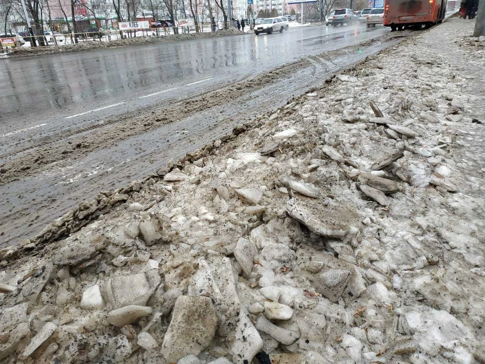 Администрация города озвучила режим работы маршрутов в новогоднюю ночь