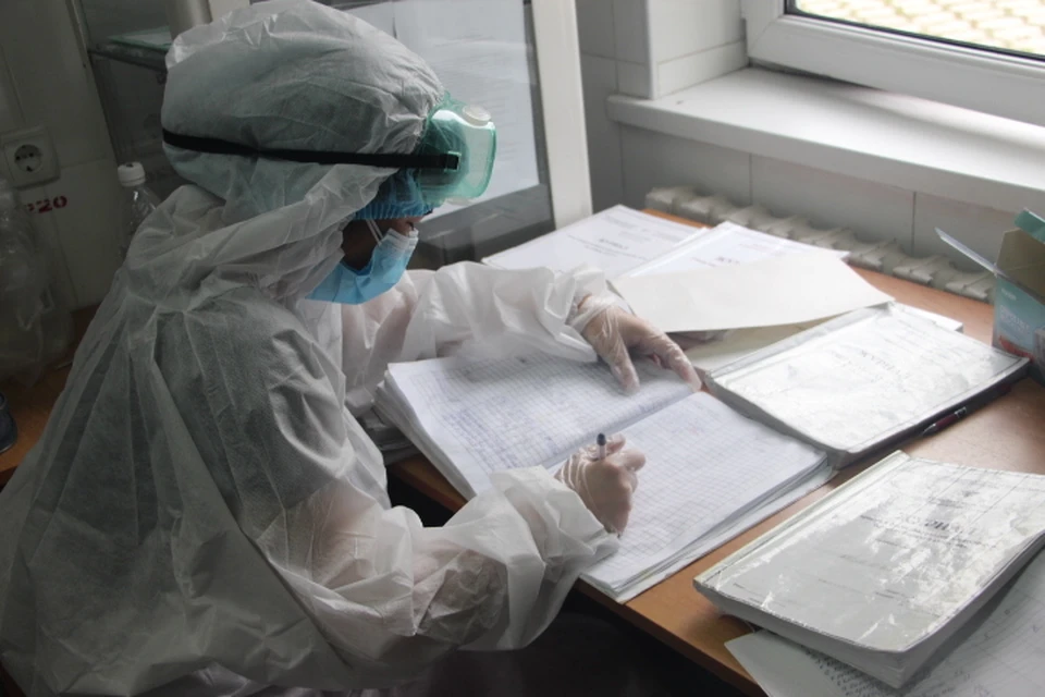 Число ежедневно регистрируемых новых случаев заражения продолжает снижаться.