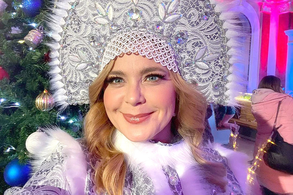 Актриса Ирина Пегова в образе Снегурочки.