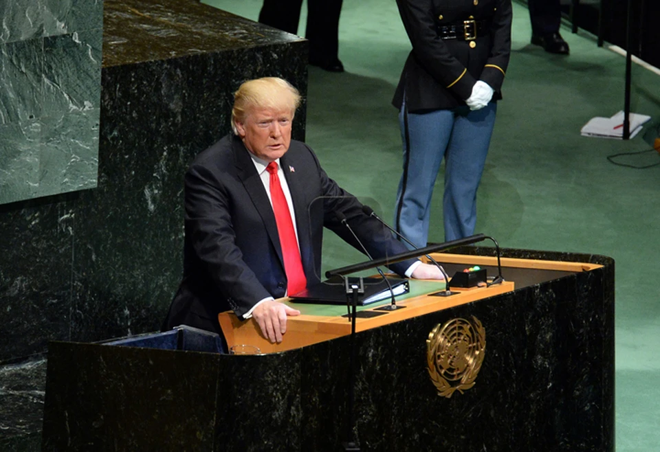 Сторонники Трампа сорвали заседание Конгресса, на котором утверждали итоги выборов.