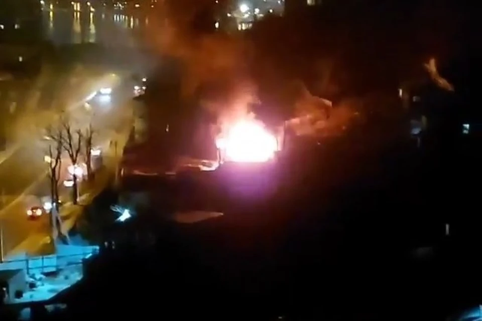 Пожары в районе проспекта Красоты во Владивостоке не редкость. Скриншот видео: instagram.com/dps.control