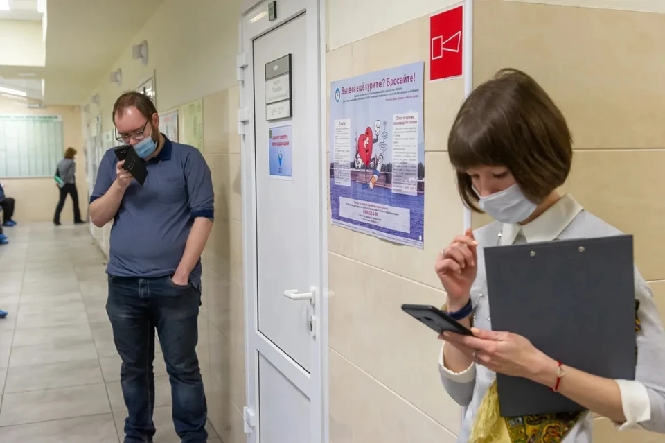 Петербуржцы пожаловались на отсутствие записи на прививку от коронавируса.