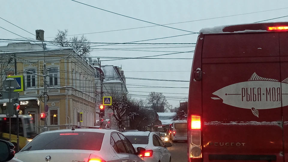 После установки светофора появились заторы.