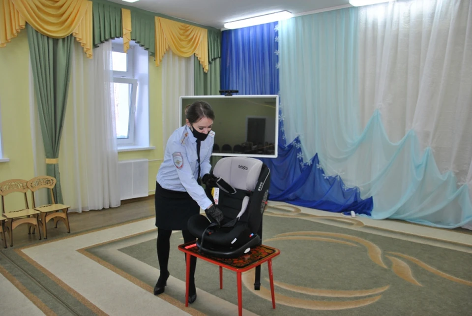 В Пыть-Яхе госавтоинспекторы проводят беседы по изучению ПДД Фото: Огибдд ОМВД России по г. Пыть-Яху
