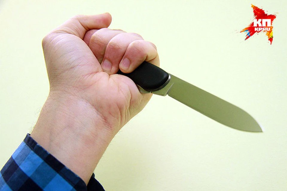 За удар ножом в грудь знакомой мужчина может провести в колонии десять лет.