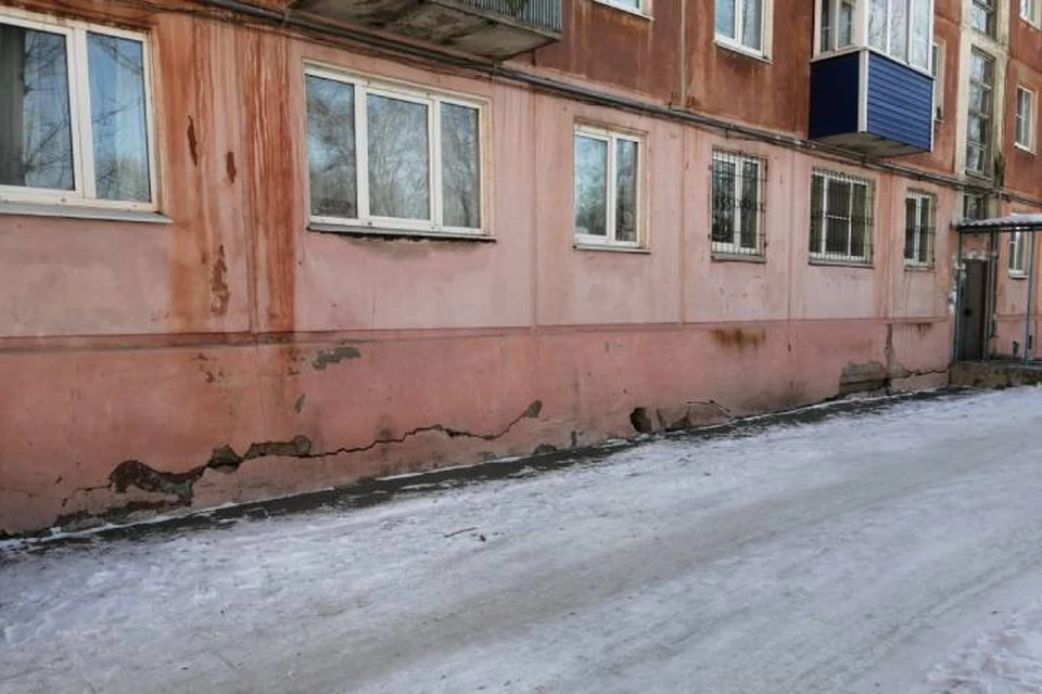 Эта хрущевка в Усолье-Сибирском признана аварийной. Фото: предоставлено героями публикации.