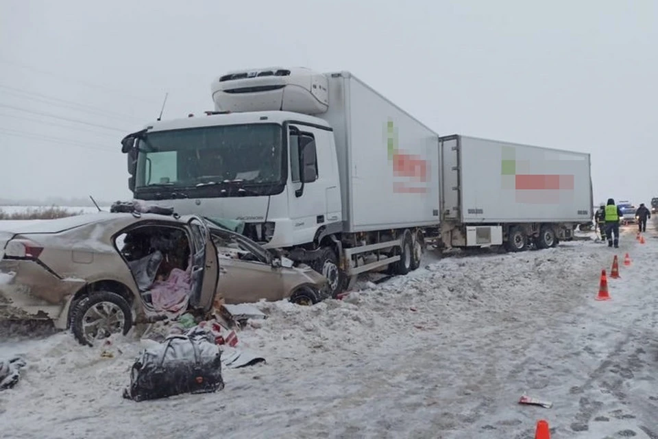 Семья из Новосибирска погибла в аварии на трассе под Уфой. Фото: ГБДД РБ