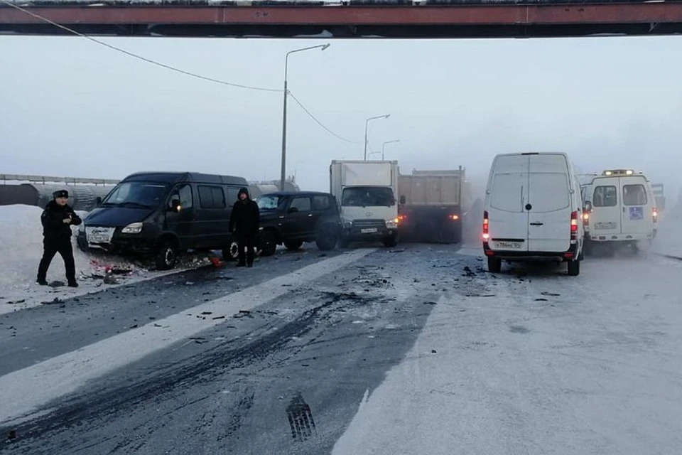 На трассе под Норильском столкнулись 9 автомобилей. Фото: ГИБДД