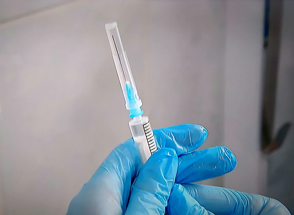 В Республике Гвинея зарегистрирована российская вакцина «Спутник V».
