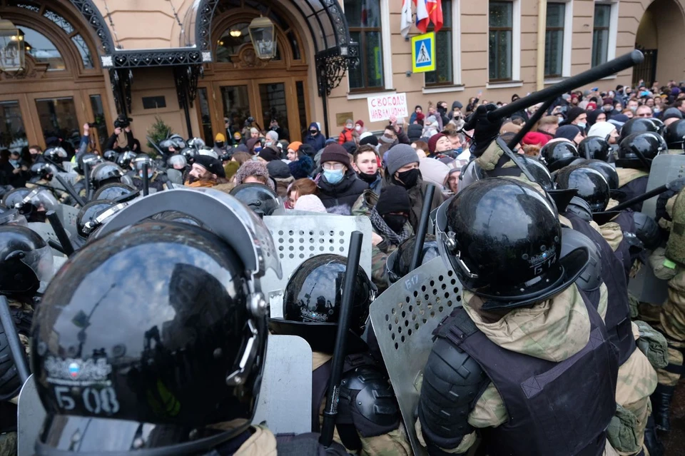 В Санкт-Петербурге завершилась вторая по счету незаконная акция протеста.