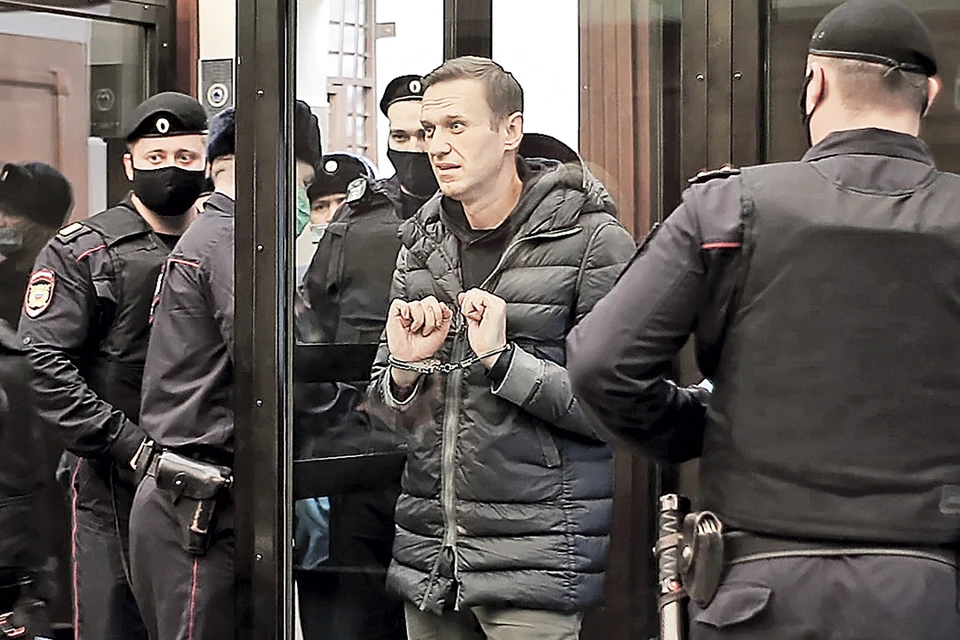 - Я из-за решетки слышал, как подорожали макароны! - зачем-то заявил на суде Навальный. Фото: Пресс-служба Мосгорсуда РФ/ТАСС