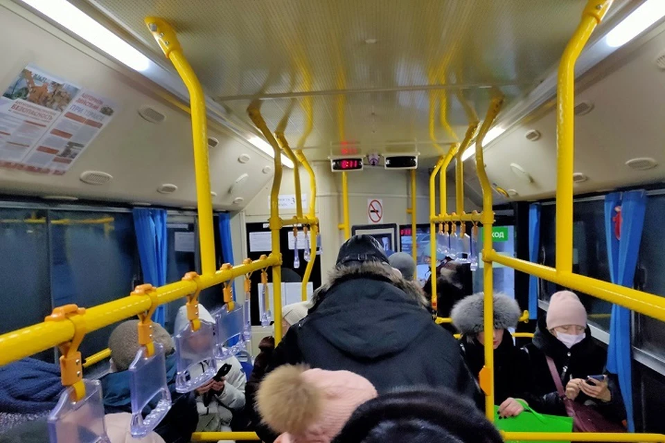 Больше автобусов вышло на дороги Хабаровска восьмого февраля