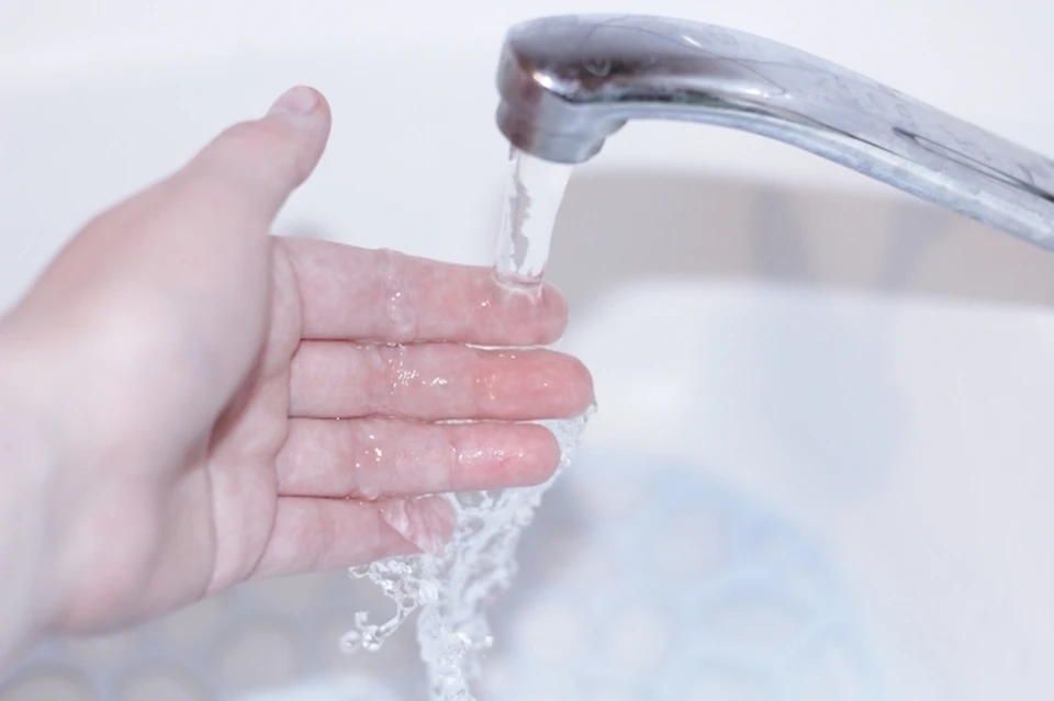 В Смоленске горячую воду отключат на 12 улицах. Фото: из архива "КП".