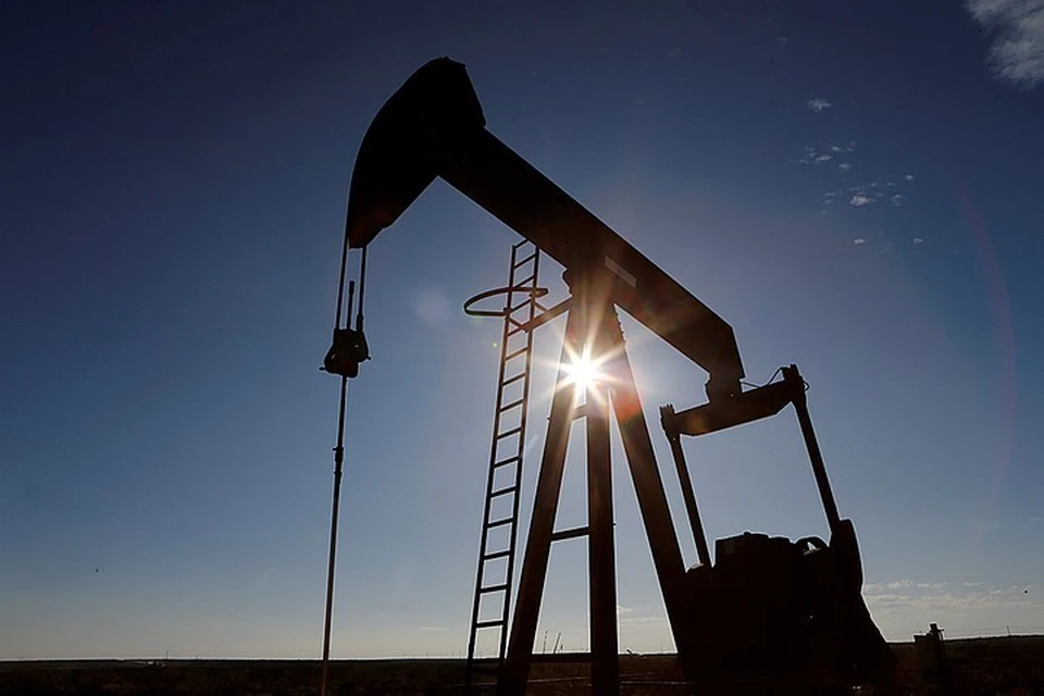 Стоимость нефти марки Brent превысила $63 впервые с января 2020 года