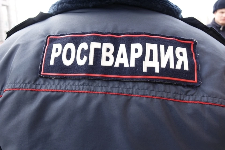 Кузбассовец с кочергой из-за ревности напал на жену