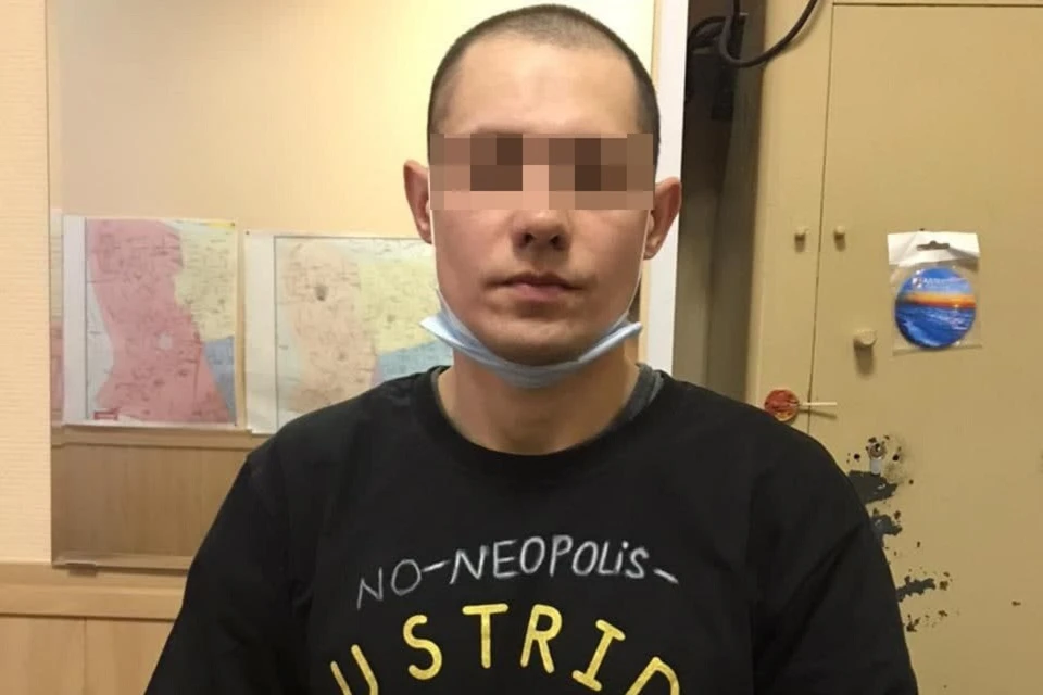 Напавшему на охранника консульства Украины грозит срок за хулиганство. Фото: Источник "КП-Петербург"