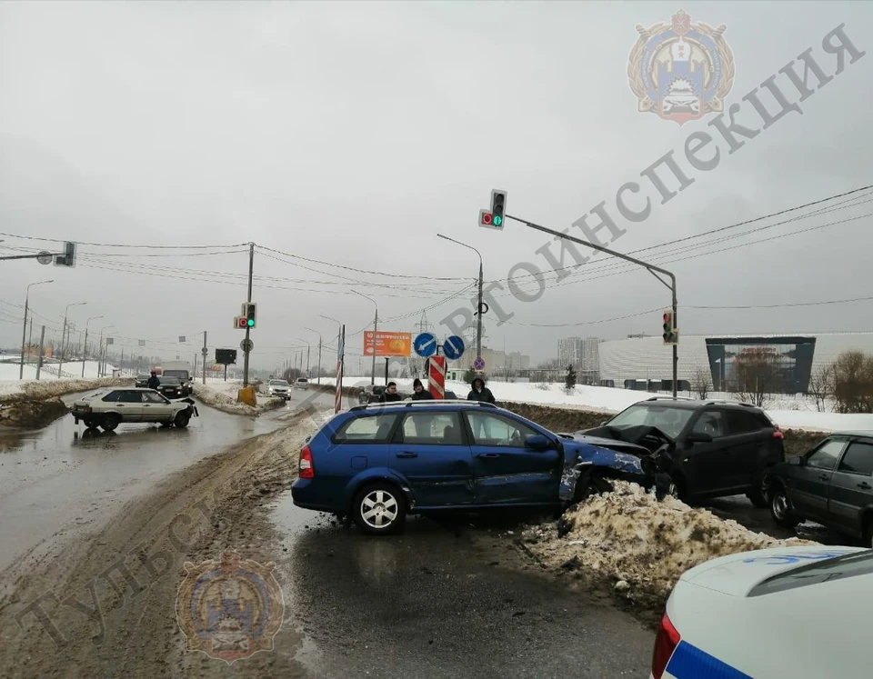 Сразу четыре автомобиля столкнулись на Рязанской улице в Туле