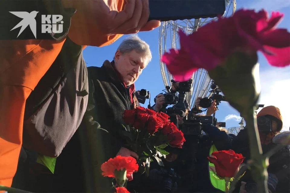 Григорий Явлинский пришел на Большой Москворецкий мост