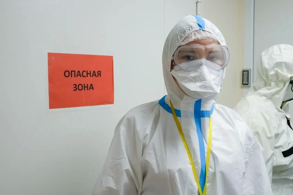 В Санкт-Петербурге стабилизировался показатель по заражению коронавирусом, но выросло число госпитализаций.