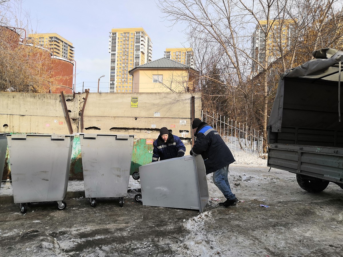 КРК меняет мусорные контейнеры во дворах жилых домов - KP.RU