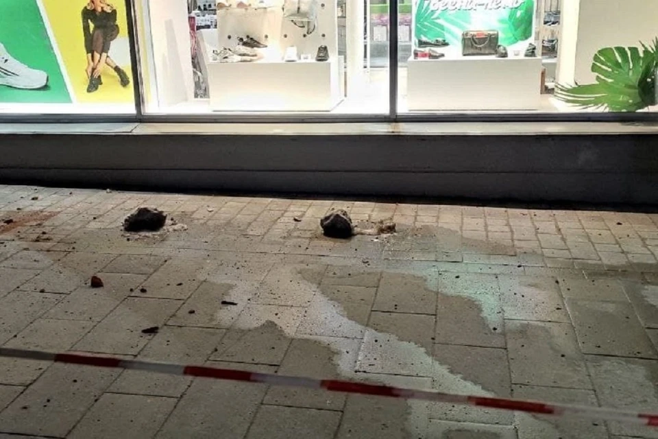 В центре Ростова с дома обрушилась штукатурка