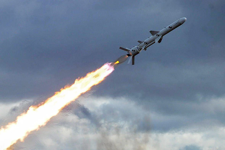 Эту ракету украинцы слегка подмарафетили и назвали своей. И теперь на все лады пиарят ее. Правда, это у них появляется по-дилетантски неуклюже