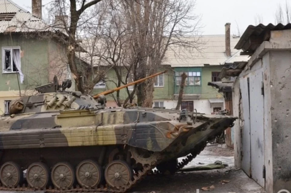 В ЛНР заявили о размещении бронетехники у жилых домов в Донбассе. Фото: Егор Пелепенко