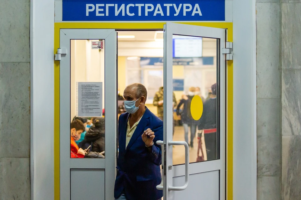 Врачи продолжают бороться с пандемией