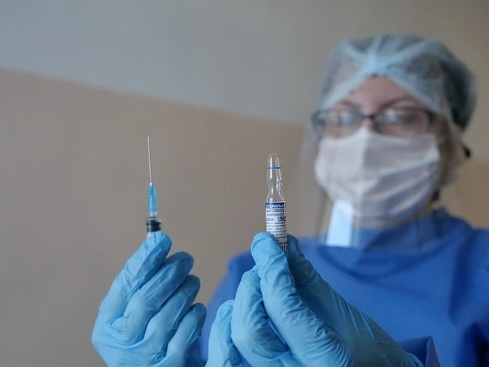 В Челябинске идет вакцинация от коронавирусной и клещевой инфекций