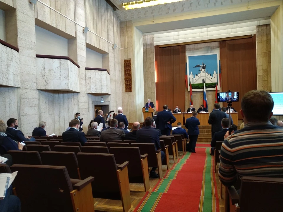 Орловские депутаты устроили "митинг" прямо во время сессии горсовета