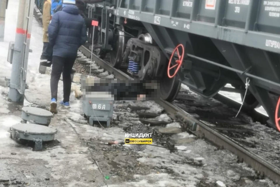 Сибирячка погибла под колесами поезда. Фото: vk.com/incident_nsk