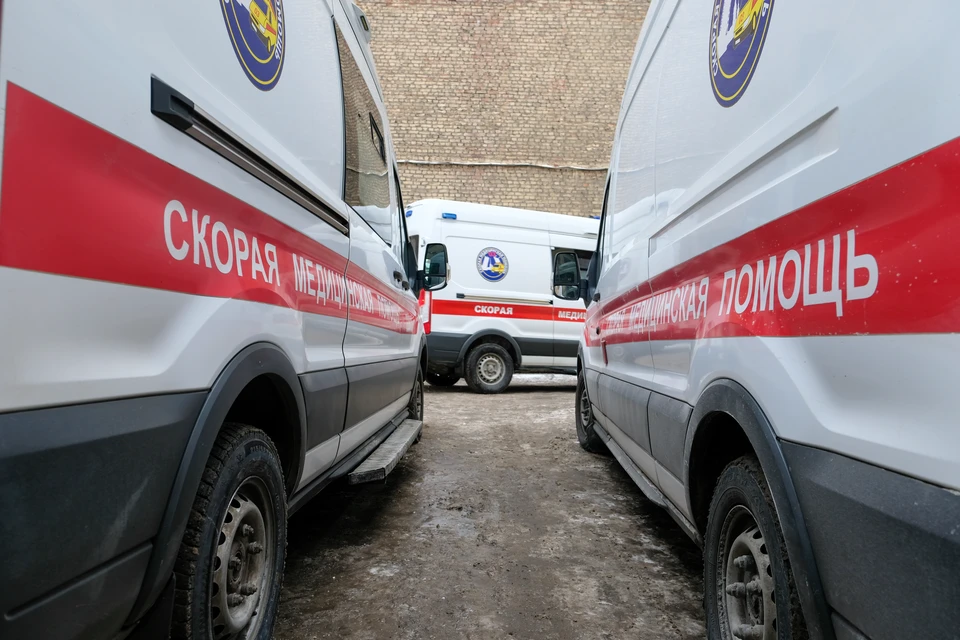 Полугодовалый малыш попал в больницу после падения с дивана в Петербурге
