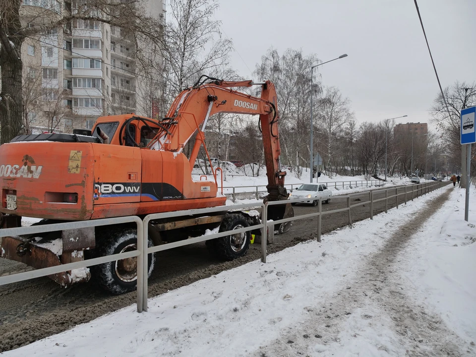 По дублерам на Ново-Садовой уже нельзя проехать