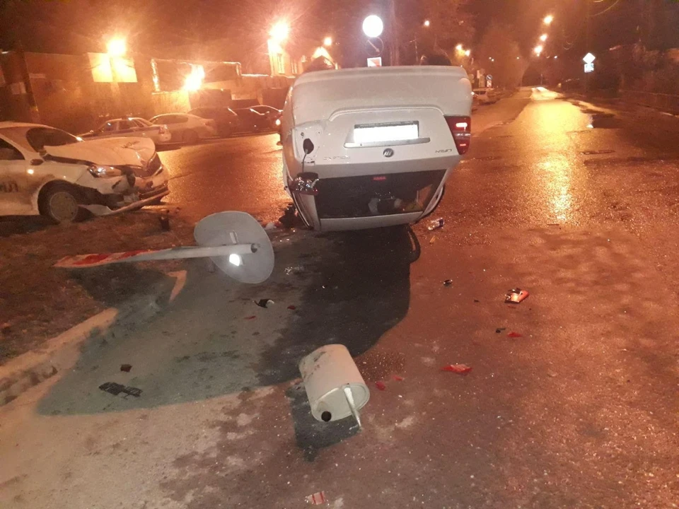 Автомобиль виновницы аварии опрокинулся на крышу Фото: ГУ МВД по Самарской области