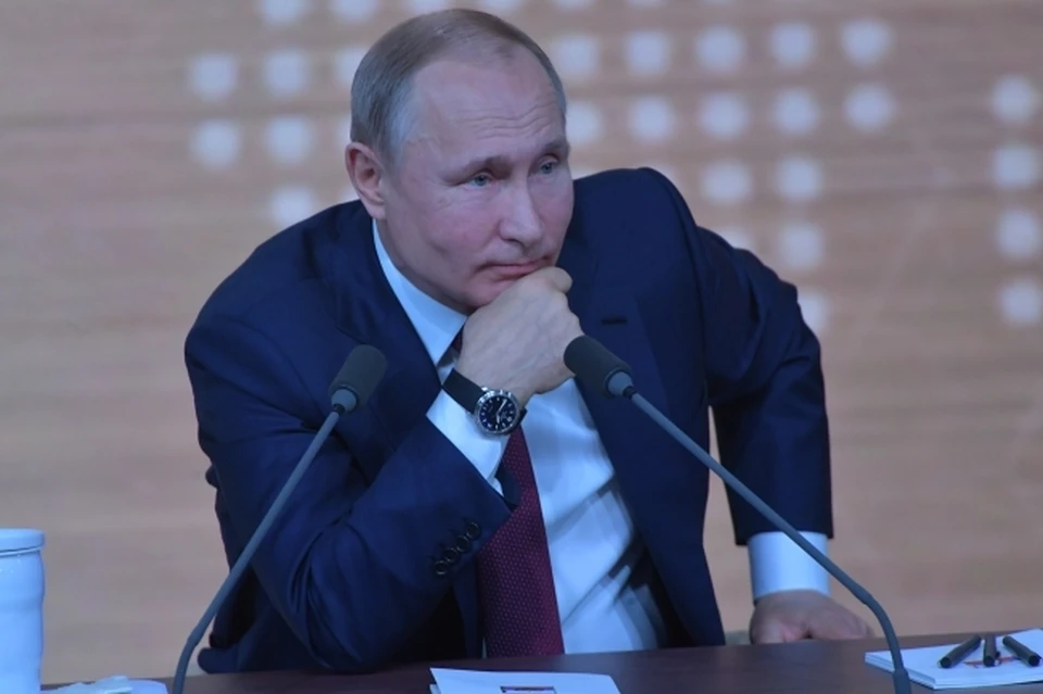 Владимир Путин поручил разработать список проектов для инвестирования средств ФНБ
