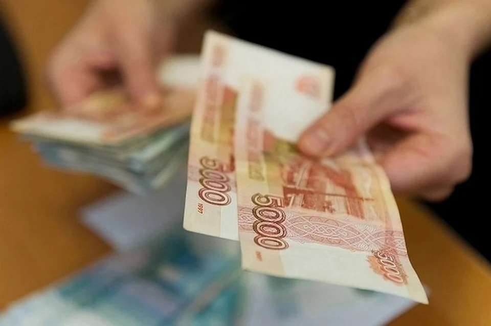 Женщина перечислила на банковский счет мошенника 500 тысяч рублей