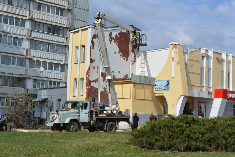 ЗАГС Мценска, прославившийся на федеральном ТВ, начали ремонтировать. Фото: газета "Мценский край"