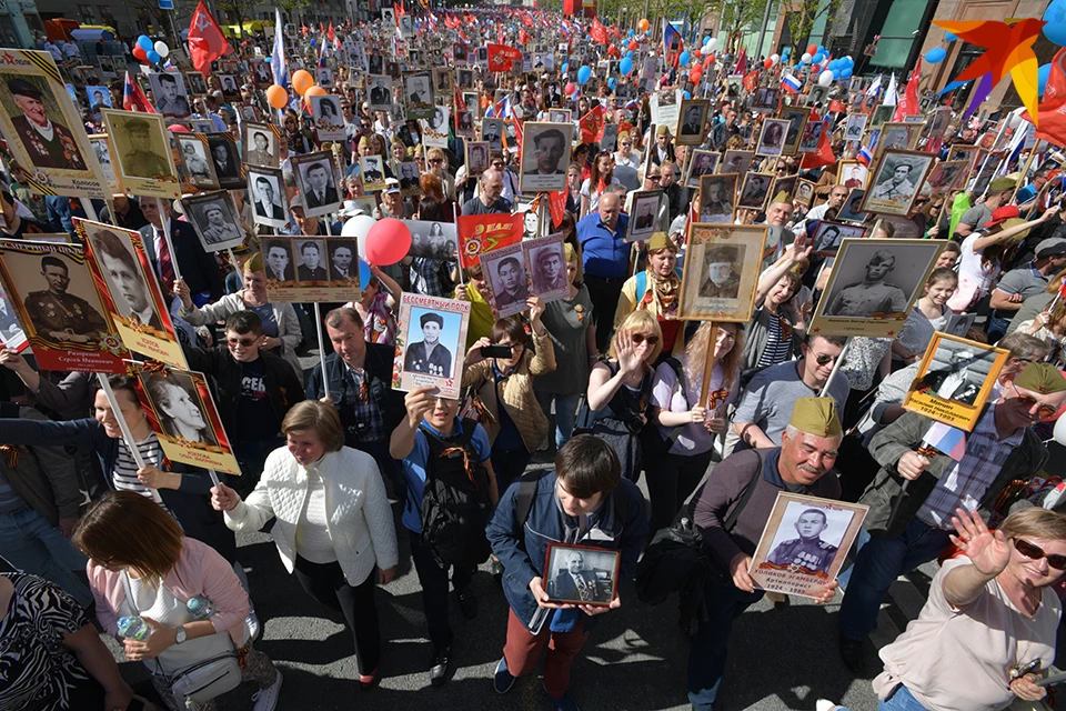 Увы, в этом году 9 мая пройдет без акции "Бессмертный полк".