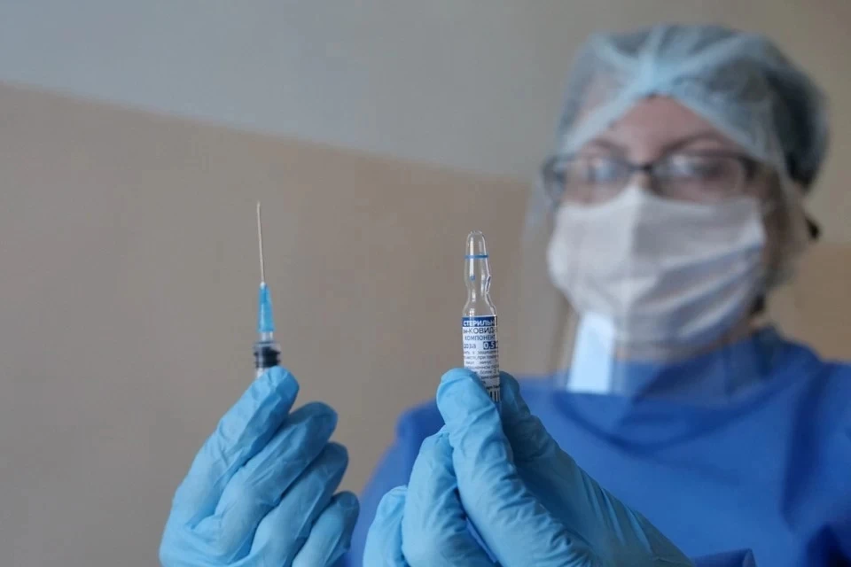 Сейчас вакцинация кировчан от коронавируса продолжается.
