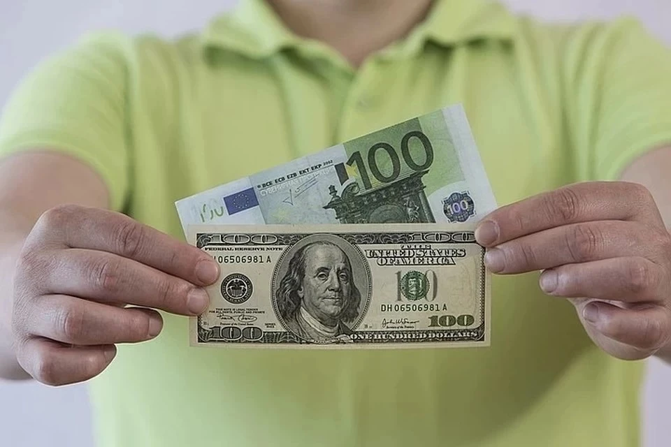 Экономист увидел возможности рубля сильнее укрепиться к доллару