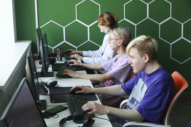 Выпускники алтайского «IT-куба» смогут претендовать на работу в Яндекс и Microsoft