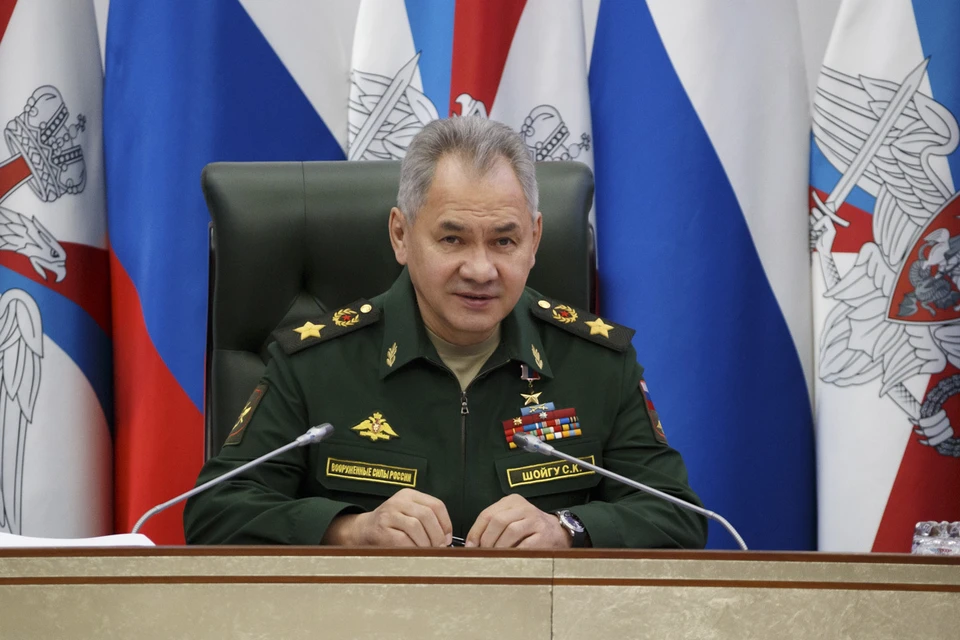 Согласно указанию министра обороны, силы ЮВО и ВДВ возвращаются в пункты постоянной дислокации после учений в Крыму.